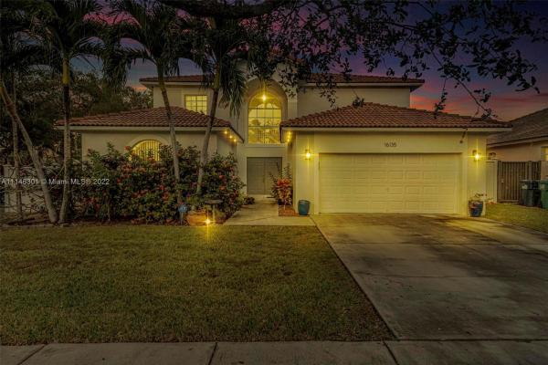 16135 SW 147th St, Country Walk, Florida 33196, image 2
