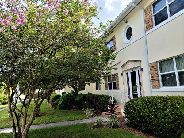 Shores Plaza East, 9140 NE 8 Ave #3, Miami Shores, Florida 33138, image 1