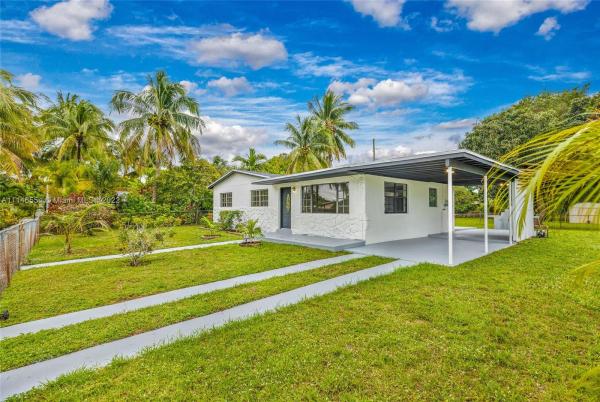 Sunny Isles Estates, 2010 NW 178th St, Miami Gardens, Florida 33056, image 2