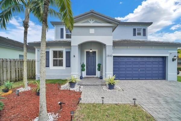 Aruba At Oasis, 2842 NE 2nd Dr, Homestead, Florida 33033, image 2