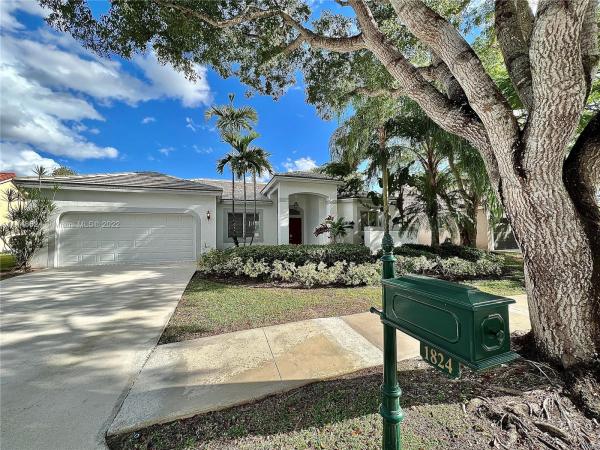Waterford Landing At Country Isles, 1824 Water Ridge Dr, Weston, Florida 33326, image 1