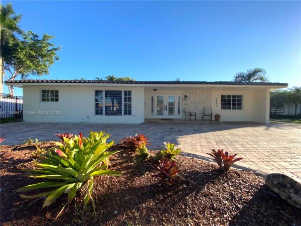 Miami Lakes Residential, 6890 Bamboo St, Miami Lakes, Florida 33014, image 2