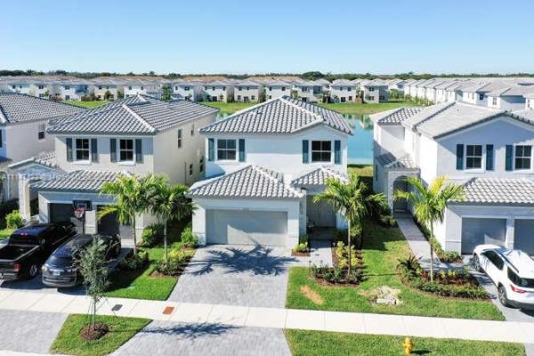 The Riviera, 1376 SE 27th Ter, Homestead, Florida 33035, image 2
