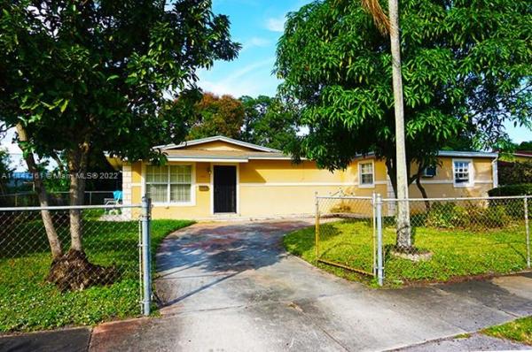 Scott Lake Manor, 1311 NW 171st St, Miami Gardens, Florida 33169, image 2