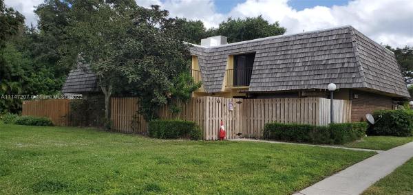 Oakwood Lakes, 3613 Silver Lace Ln #65, Boynton Beach, Florida 33436, image 2