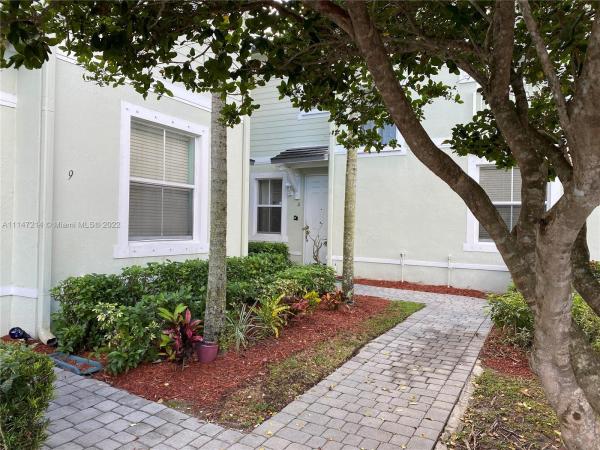 Fiji, 2934 SE 1st Dr #11, Homestead, Florida 33033, image 2