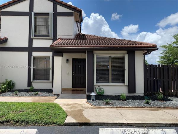 Village Homes At Lakes Of The Meadow, 15015 SW 49 Ln #113, Kendall West, Florida 33185, image 2