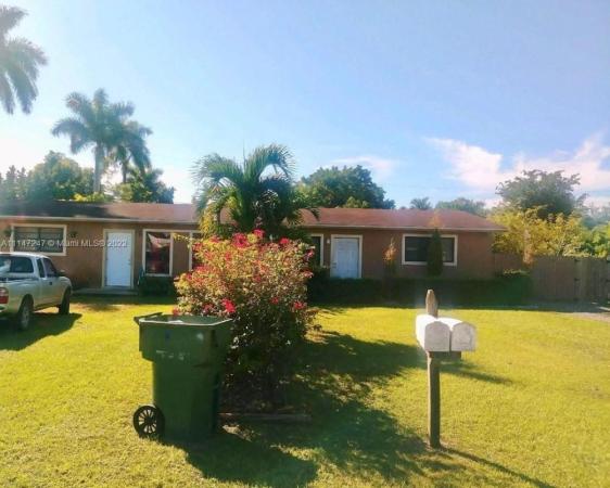 Newport, 860 NW 13th St, Homestead, Florida 33030, image 2