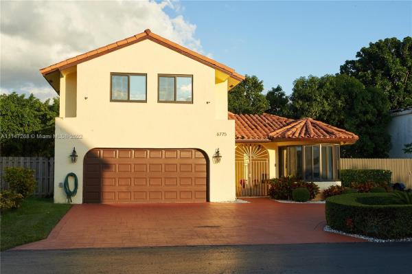 Pueblo Del Sol, 6775 SW 103rd Ct, Sunset, Florida 33173, image 1