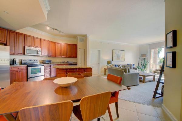 Alaqua, 3001 NE 185th St #333, Aventura, Florida 33180, image 2