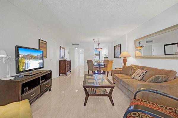 Cypress Chase, 2601 NW 48th Ter #243, Lauderdale Lakes, Florida 33313, image 2