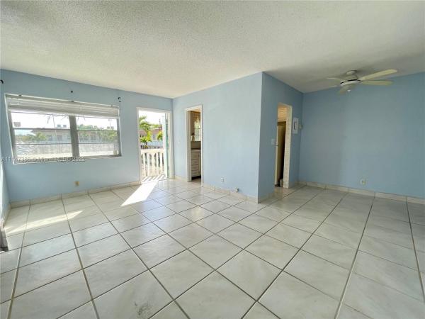 Crystal Court Manor, 1554 N 12th Ct #16B, Hollywood, Florida 33019, image 2