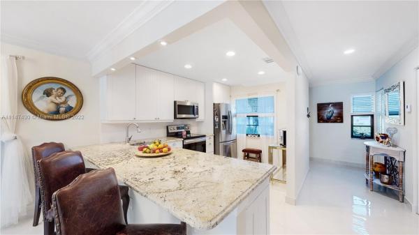 Greens Of Boca Lago, 7898 Eastlake Dr, Boca Raton, Florida 33433, image 2