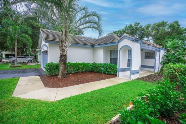 Arborwood, 9248 Arborwood Cir, Davie, Florida 33328, image 1