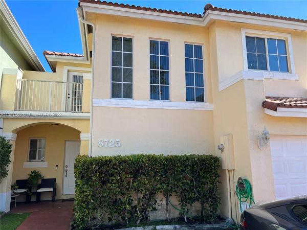 8725 SW 158th Pl, Unincorporated Dade County, Florida 33193, image 2