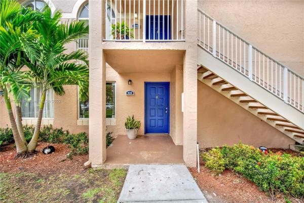 Royal Palm Place At The Hammocks, 10521 SW 158th Ct #108, The Hammocks, Florida 33196, image 2