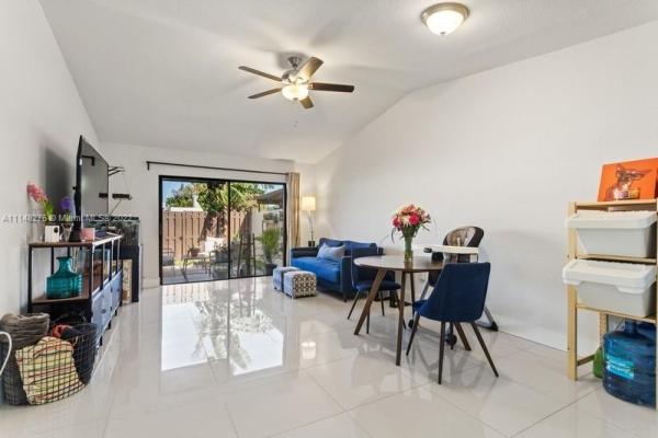 Bent Tree Center, 13983 SW 50th Ter #N/A, Kendale Lakes, Florida 33175, image 2