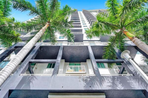 1800 Biscayne Plaza, 275 NE 18th St #703, Miami, Florida 33132, image 2