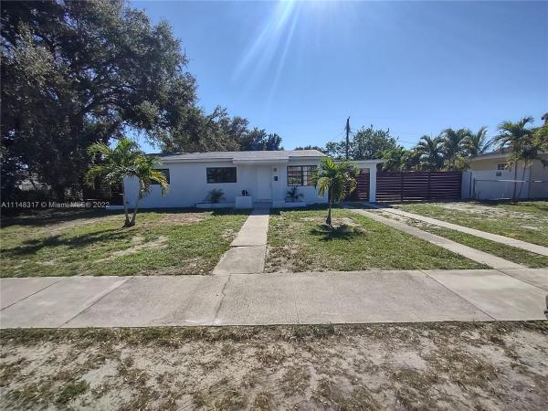Myrtle Grove, 3400 NW 173rd Ter, Miami Gardens, Florida 33056, image 2