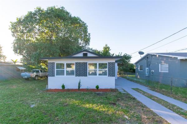 West Little River No HOA, 2350 NW 80th St, West Little River, Florida 33147, image 2