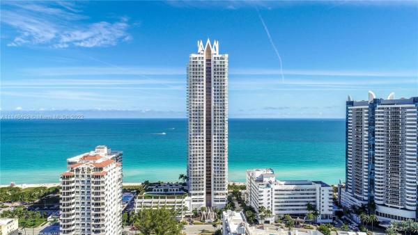 Akoya, 6365 Collins Ave #3807, Miami Beach, Florida 33141, image 2
