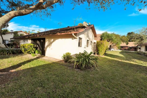 The Hammocks, 1851 Tamarind Ln #1851, Coconut Creek, Florida 33063, image 1