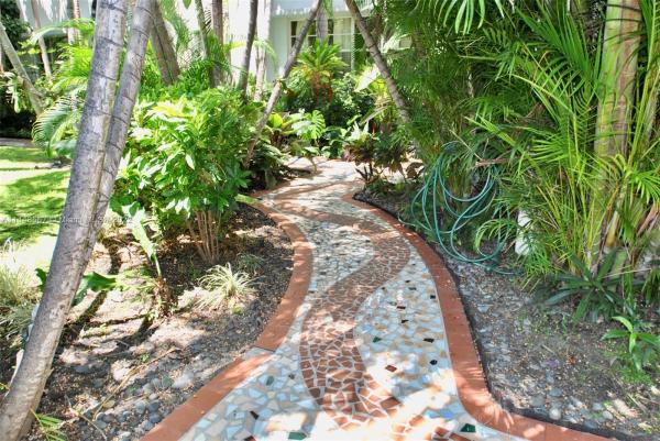 Baylis, 505 12th St #8, Miami Beach, Florida 33139, image 2