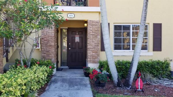 Monterey At Malibu Bay, 945 NE 33rd Ter, Homestead, Florida 33033, image 2