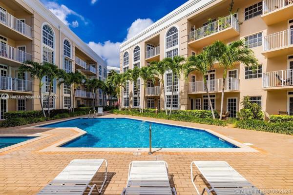 University Inn, 1280 S Alhambra Cir #2410, Coral Gables, Florida 33146, image 1