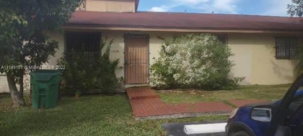 Waterside Townhomes, 14103 SW 282nd St, Leisure City, Florida 33033, image 2