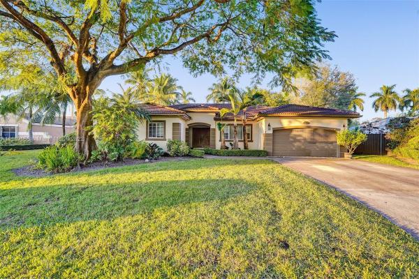Weitzer Shauna Meadows, 15321 SW 152nd Ter, Richmond West, Florida 33187, image 1