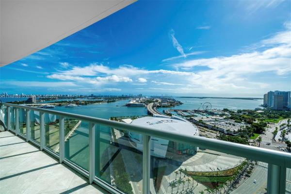 MarinaBlue, 888 Biscayne Blvd #3206, Miami, Florida 33132, image 2