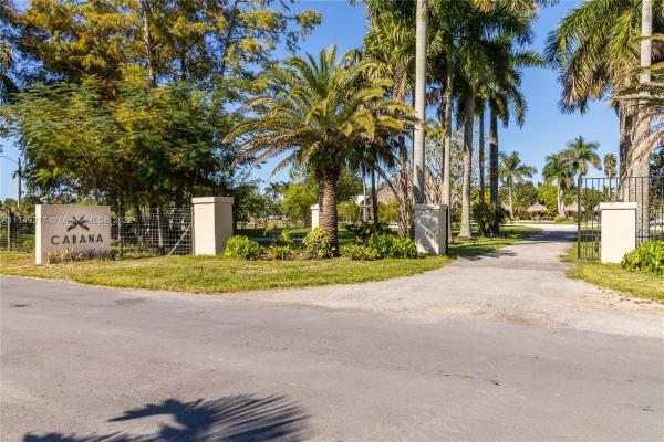 Redland No HOA, 22595 SW 252nd St, Redland, Florida 33031, image 1