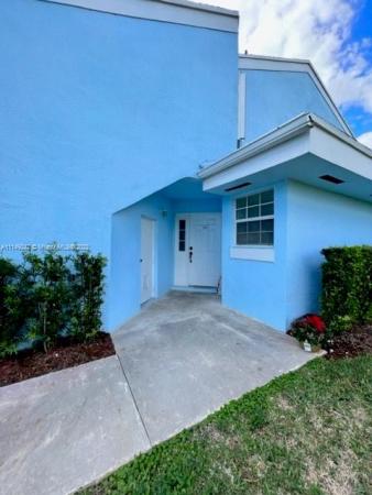 Centergate, 2013 SE 26th Ln #107, Homestead, Florida 33035, image 2