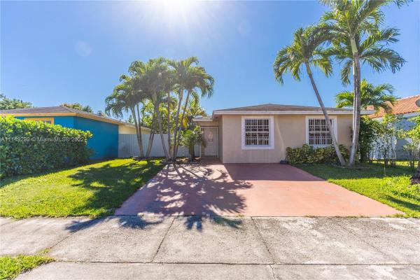 Oak Ridge Villas, 12018 SW 209th St, South Miami Heights, Florida 33177, image 2