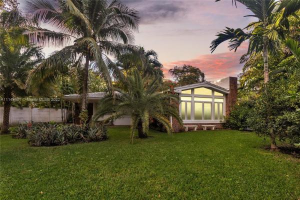 Bayshore, 465 NE 56th St, Miami, Florida 33137, image 2