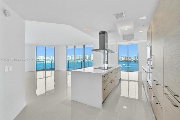 The Reserve At Marina Palms, 17111 Biscayne Blvd #909, North Miami Beach, Florida 33160, image 2