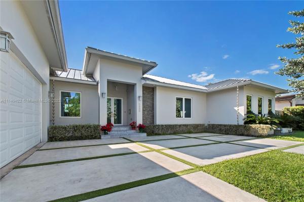 Coral Way Heights, 5888 SW 26th St, Coral Terrace, Florida 33155, image 2