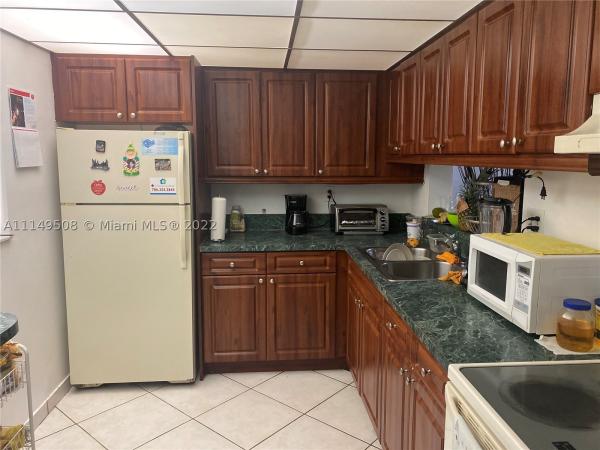 Horizons West, 8420 SW 133rd Avenue Rd #224, Kendale Lakes, Florida 33183, image 1