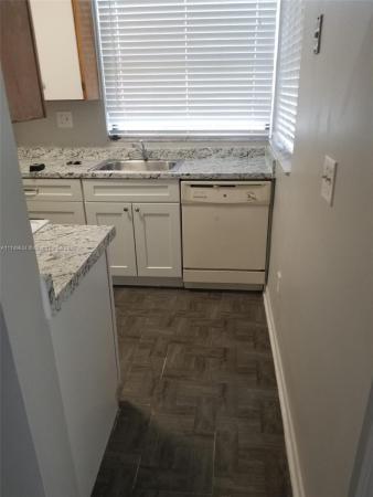 Lakeshore, 1017 Washington Cir #F, Homestead, Florida 33034, image 2