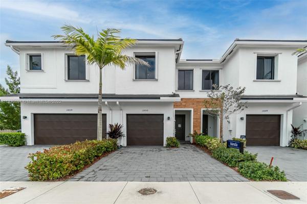 The Landings, 10836 SW 235th St #10836, Princeton, Florida 33032, image 1