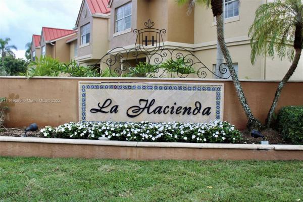 La Hacienda Country Club Of Miami, 18308 NW 68th Ave #L, Country Club, Florida 33015, image 2