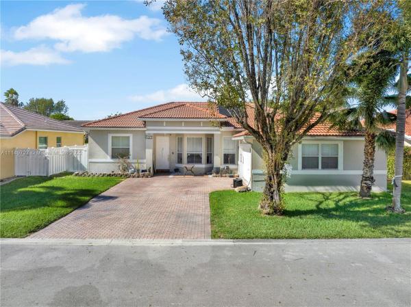 Banyan Oakridge, 5345 SW 32nd Ave, Hollywood, Florida 33312, image 2