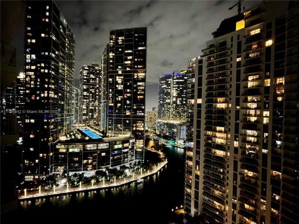 Courts Brickell Key, 801 Brickell Key Blvd #2710, Miami, Florida 33131, image 1