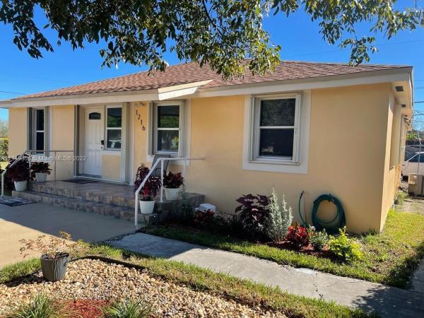 Redondo, 1216 NW 13th St, Homestead, Florida 33030, image 2
