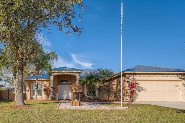 1441 SW Flounder, Florida 34953, image 2