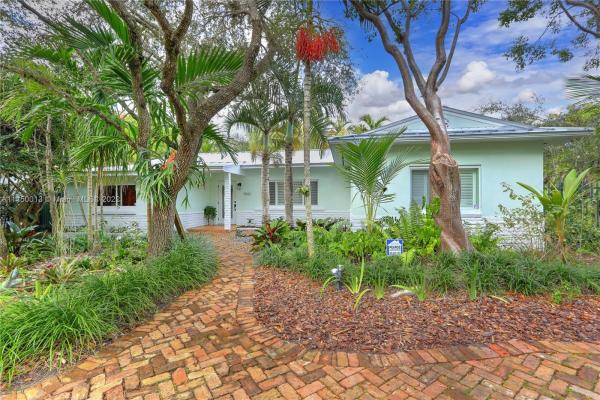 5961 SW 51st St, Unincorporated Dade County, Florida 33155, image 2