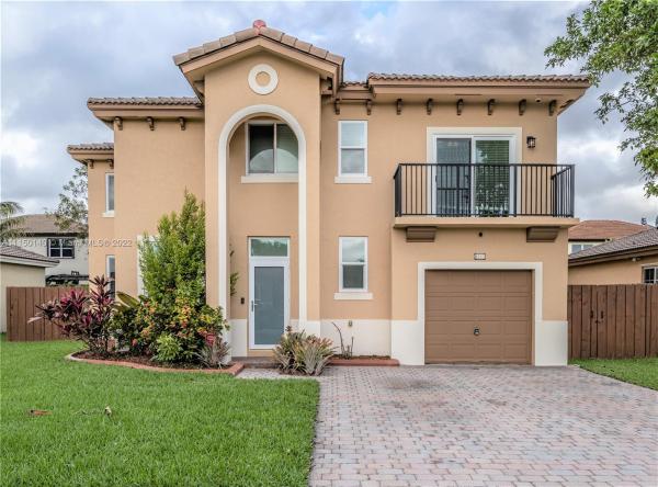 Grove At Waterstone, 4241 NE 16th St, Homestead, Florida 33033, image 2