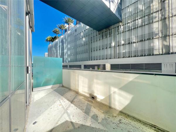 Paramount Miami Worldcenter, 851 NE 1st Ave #305, Miami, Florida 33132, image 2