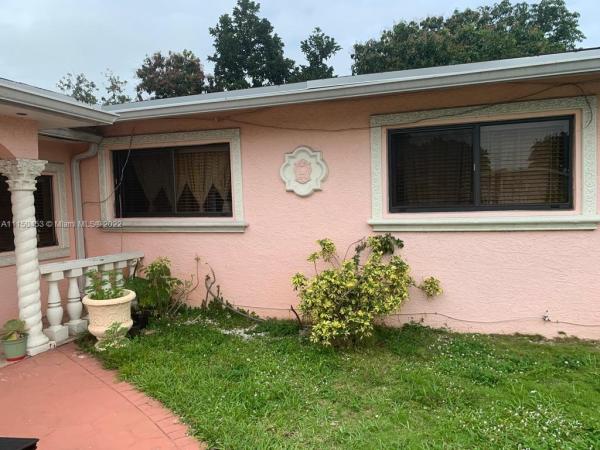 Serra, 19615 N Miami Ave, Ojus, Florida 33169, image 2